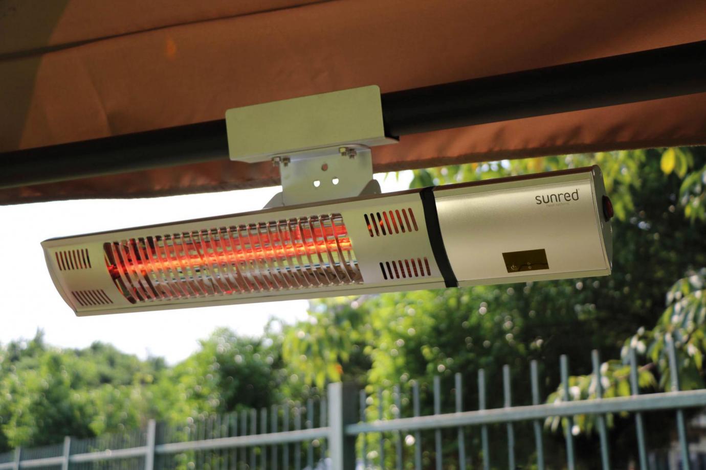 Universāla stiprinājuma kronšteins Sunred Dark tipa sildītājiem